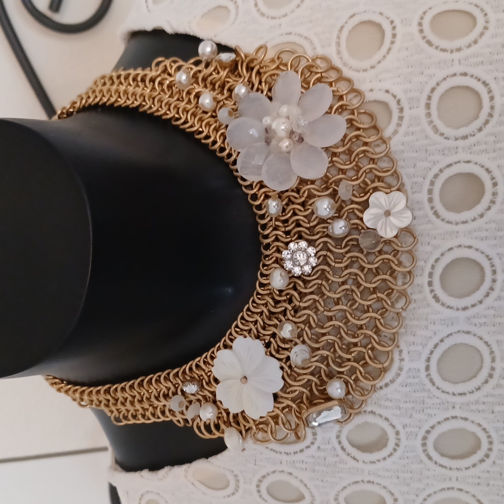 Floral Chain Collar!